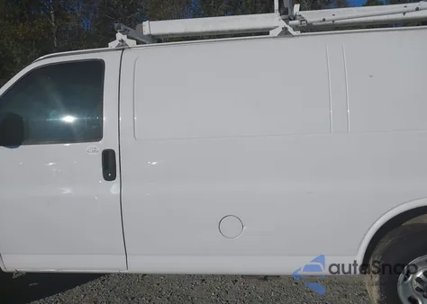 2015 Chevrolet Express 2500 Work Van from USA, damaged, VIN 1GCWGFCF1F1277932